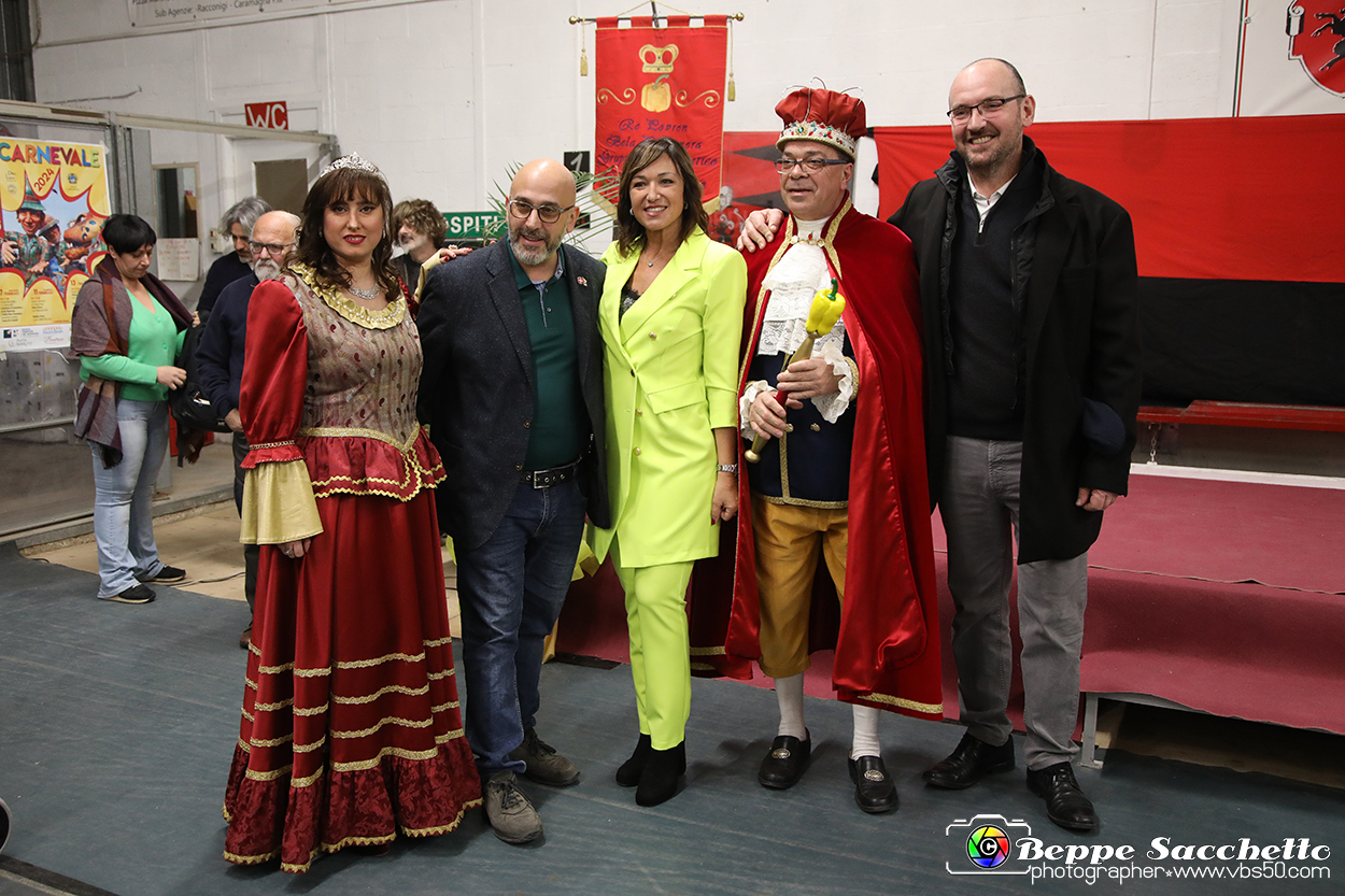 VBS_4600 - Investitura Re Peperone e Bela Povronera Carnevale di Carmagnola 2024.jpg